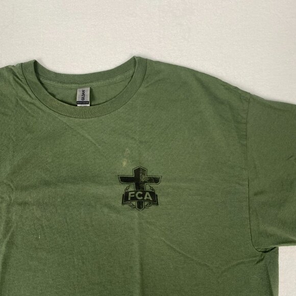 Federation Christian Athletes South Carolina Cross Camo Distressed Paint Tee - Picture 9 of 10